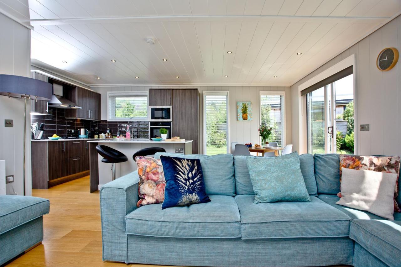 Pamela'S Meadow, Strawberryfield Park Villa Cheddar Bagian luar foto